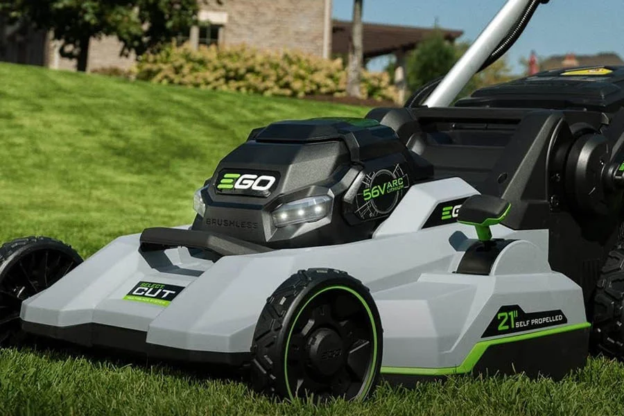 battery powered self propelled lawn mowers